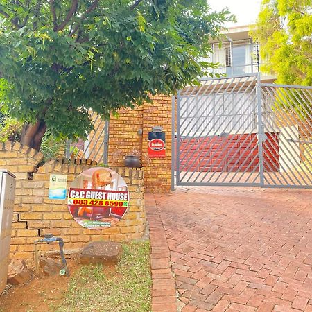 C And C Guest House/ Bed And Breakfast Pretoria-Noord Εξωτερικό φωτογραφία